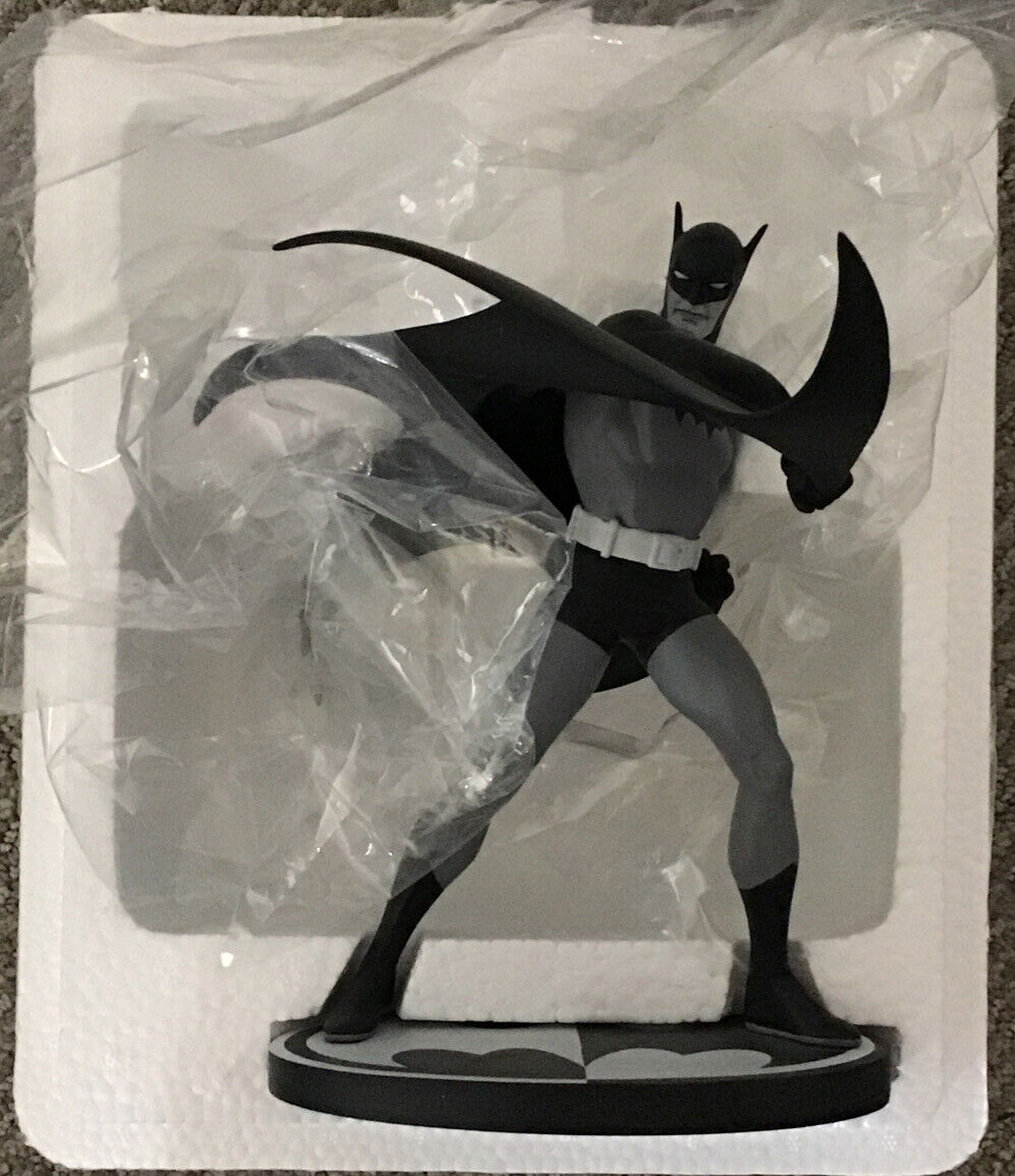 Batman Black & White by Steve Rude 1st Edition Statue